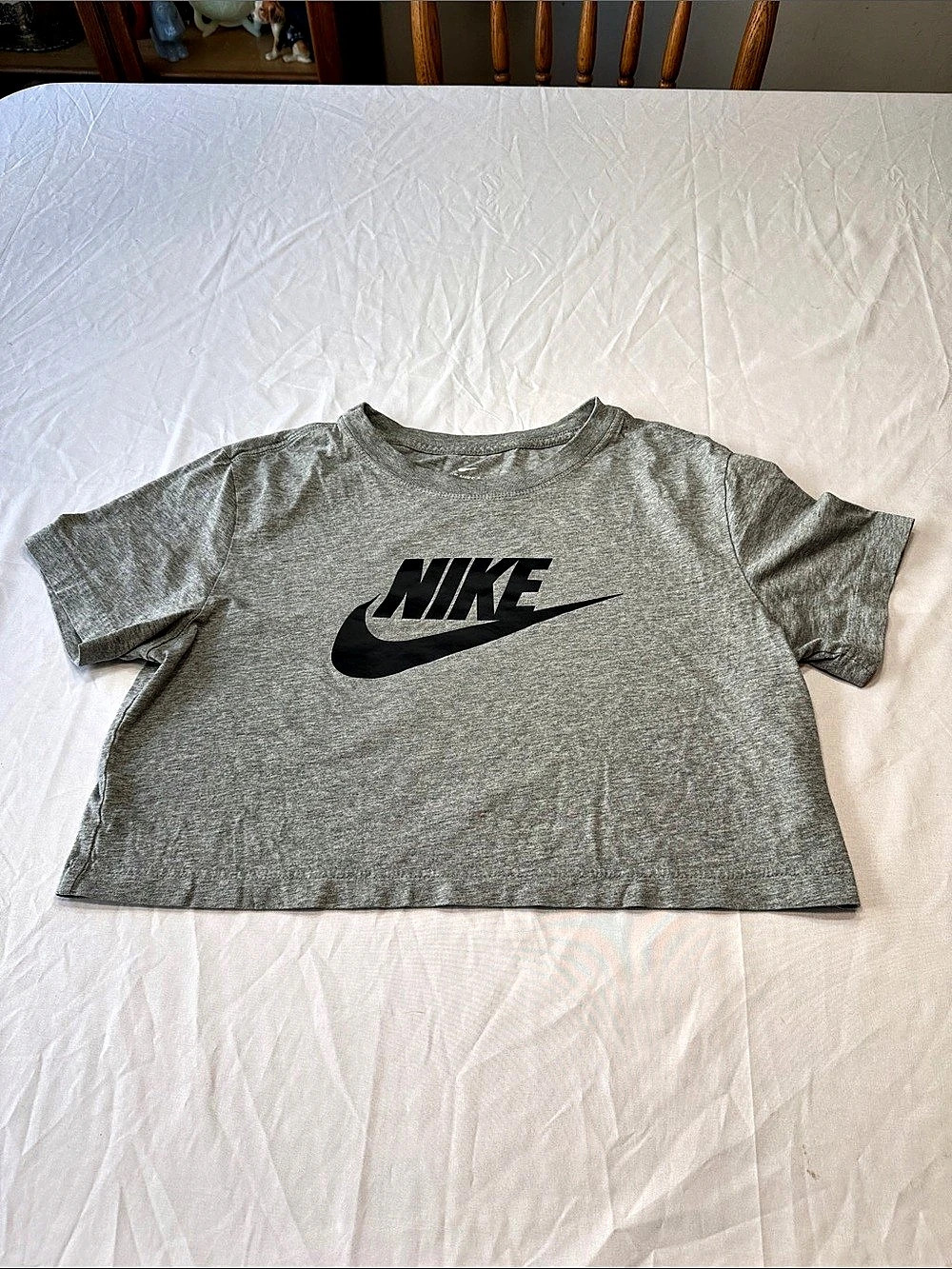Nike The Nike Tee Cropped Logo Tee in Gray Size XS Like New